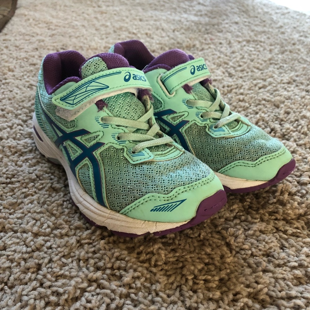 Girls ASICS